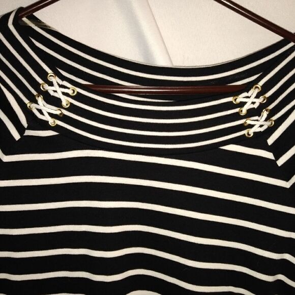 Jones New York top - Picture 2 of 5